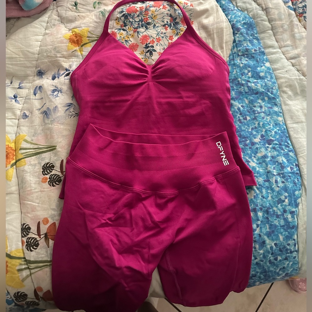 Dfyne set Berry halter top and leggings S